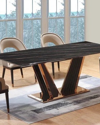 DINING & KITCHEN