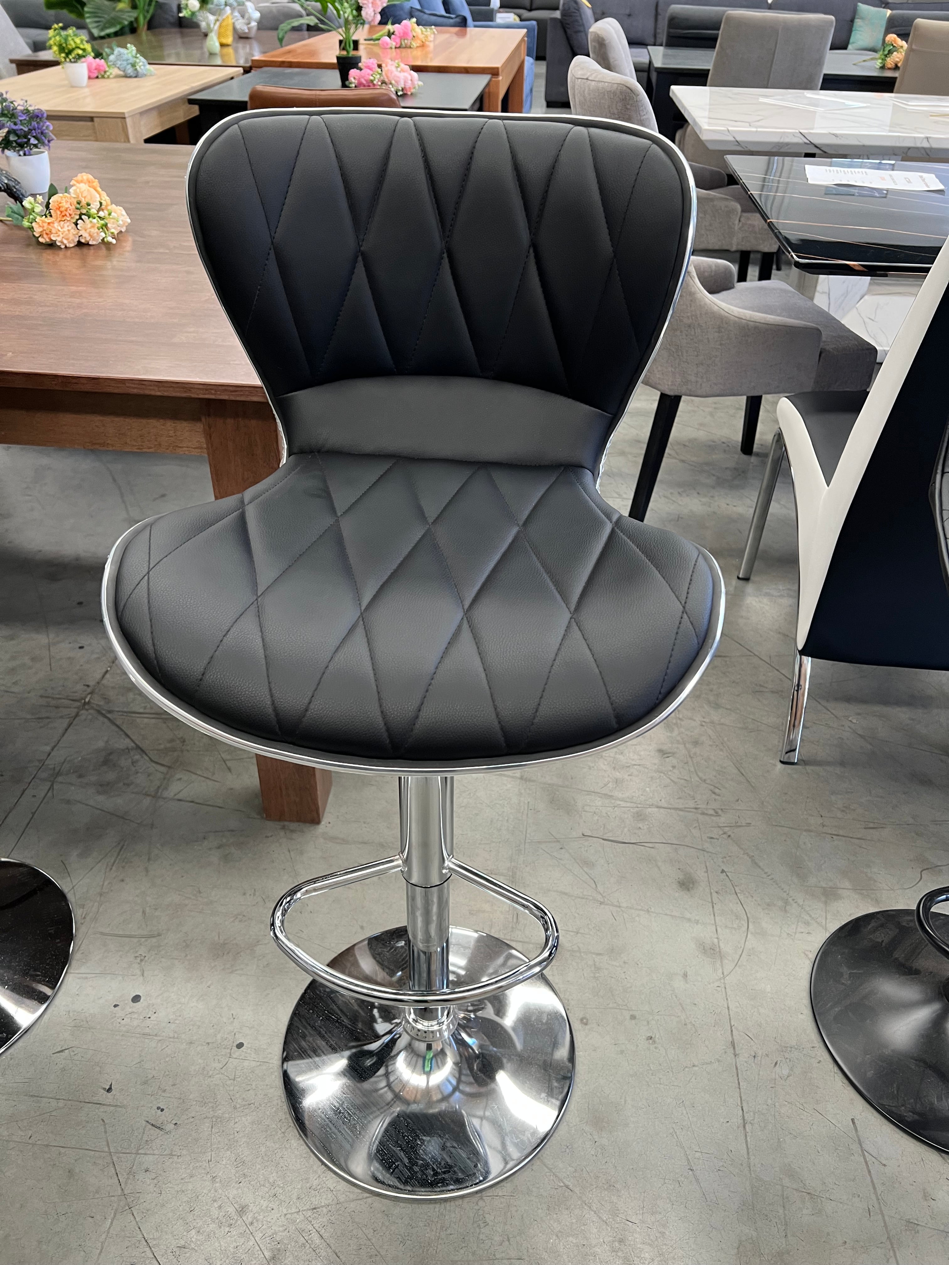 N4045 Black PU Leather Bar Stool