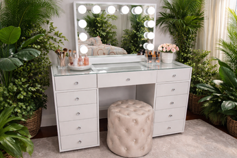 MAJESTIC BEAUTY VANITY TABLE + MIRROR+ CHIC STOOL